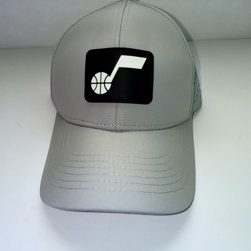 🏀 Utah Jazz NBA Trucker Hat Grey Black J-Note Logo Snapback